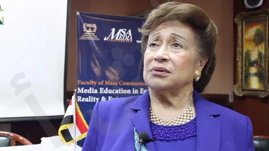 نوال الدجوي 