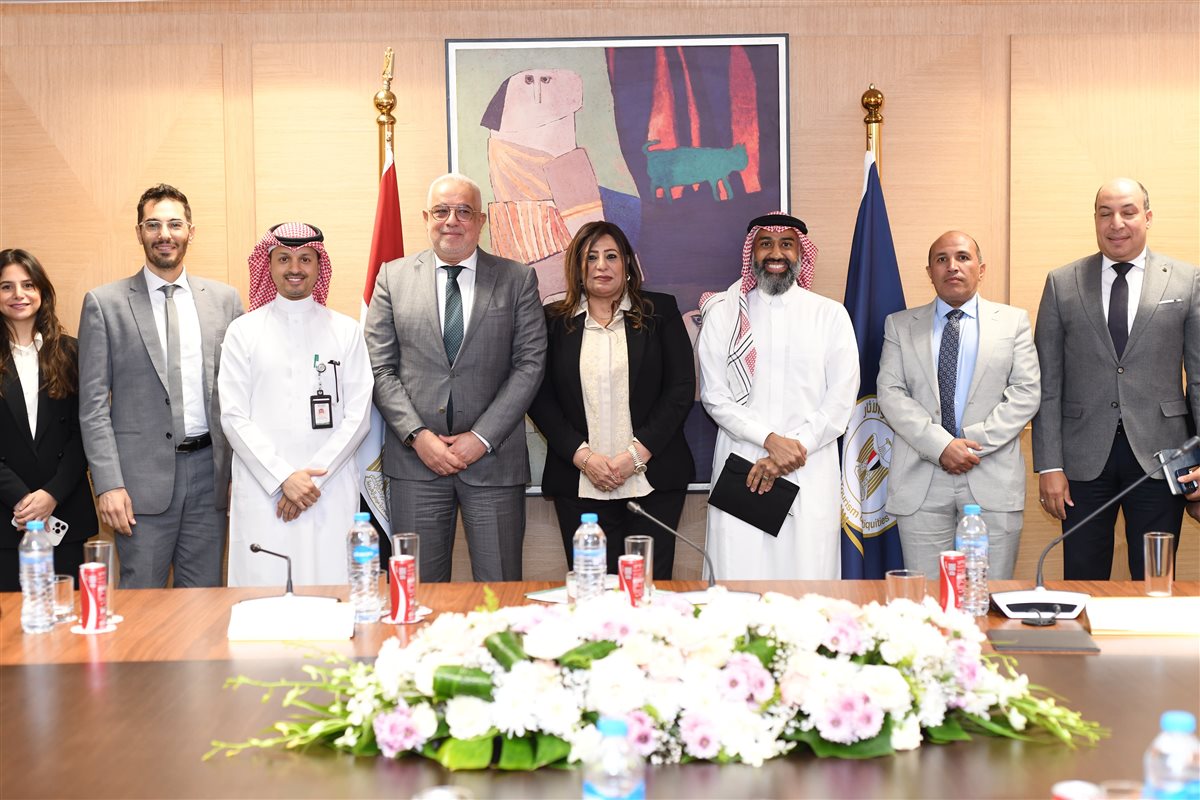 جانب من اجتماع شركات السياحة مع الوفد 