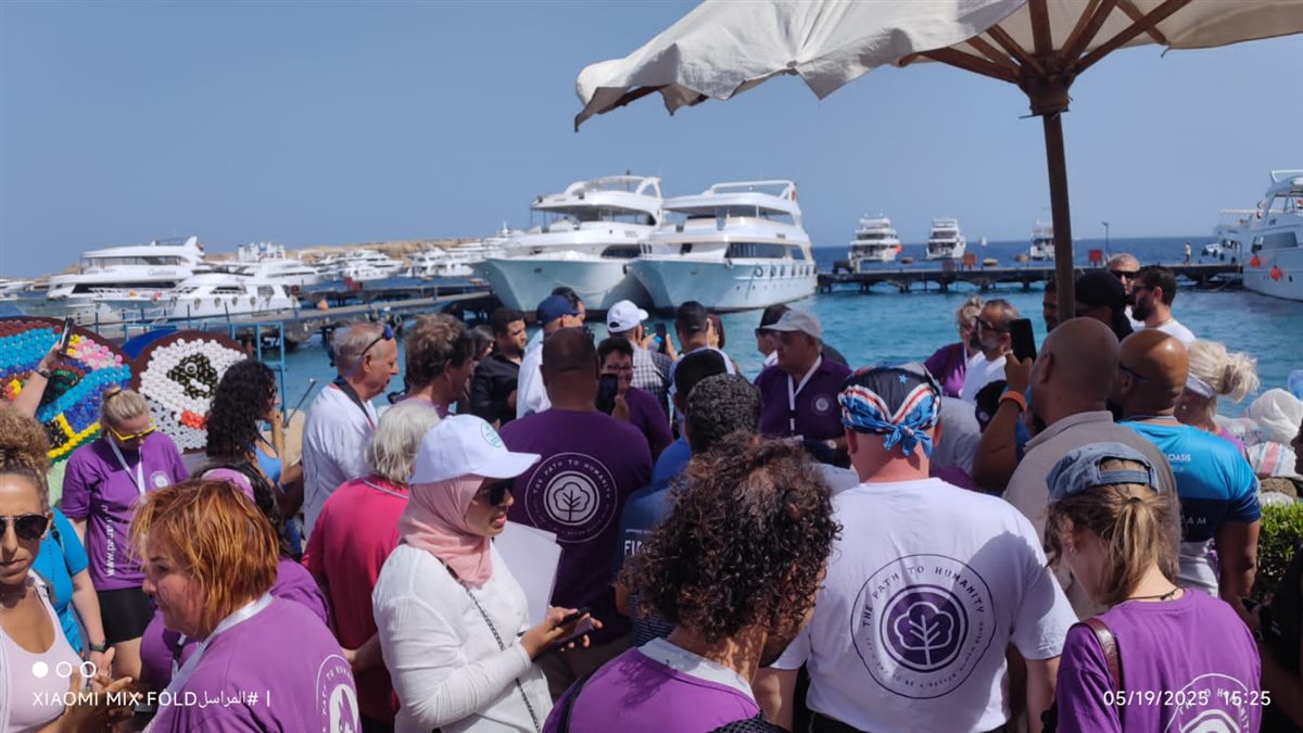 حملة نظافة الشواطئ بشرم الشيخ 