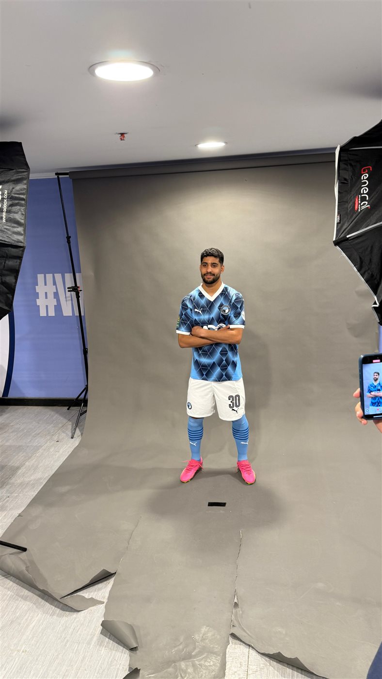 جلسة تصوير لاعبي بيراميدز قبل خوض نهائي إفريقيا أمام صن داونز