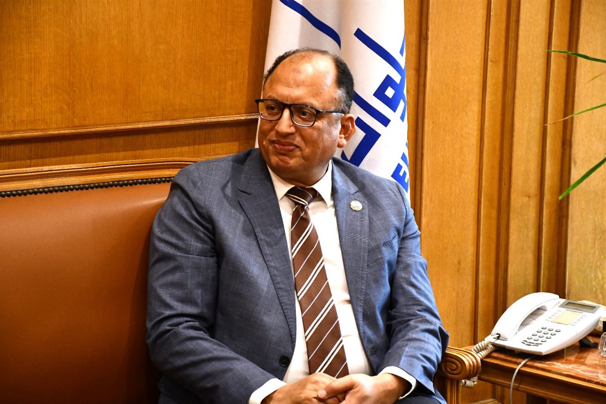 رئيس جامعة حلوان يستقبل وزير التموين والتجارة الداخلية في مجمع الفنون والثقافة