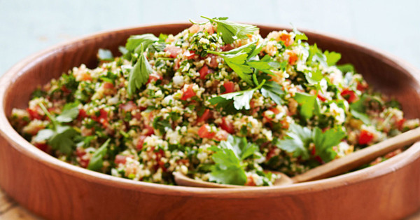 طريقة عمل سلطة باذنجان بالبرغل