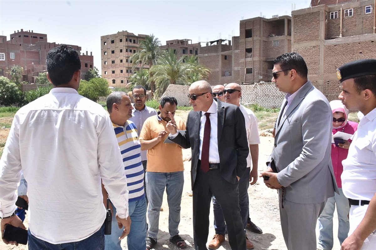 محافظ الأقصر يقود حملة لإزالة التعديات على أراضي الدولة