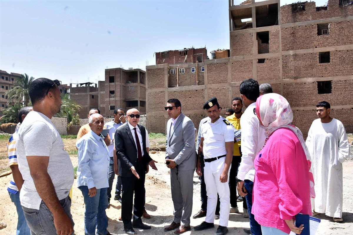 محافظ الأقصر يقود حملة لإزالة التعديات على أراضي الدولة