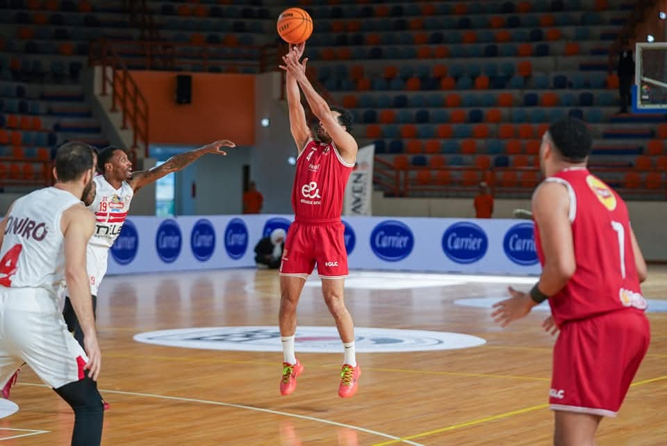 الأهلي يكسر حاجز الـ100 نقطة في سلة الزمالك ويتأهل إلى نهائي دوري السوبر