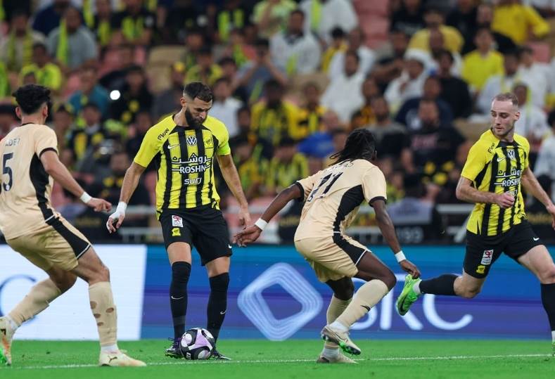 القنوات الناقلة لـ بث مباشر مباراة الاتحاد ضد الشباب اليوم في الدوري السعودي