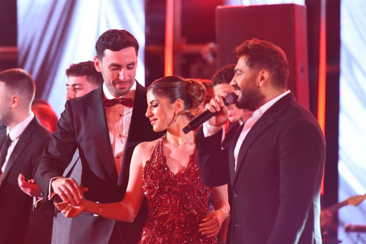 غناء تامر حسني 