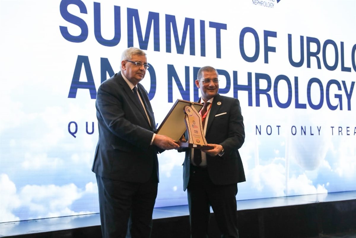 جانب من التكريم