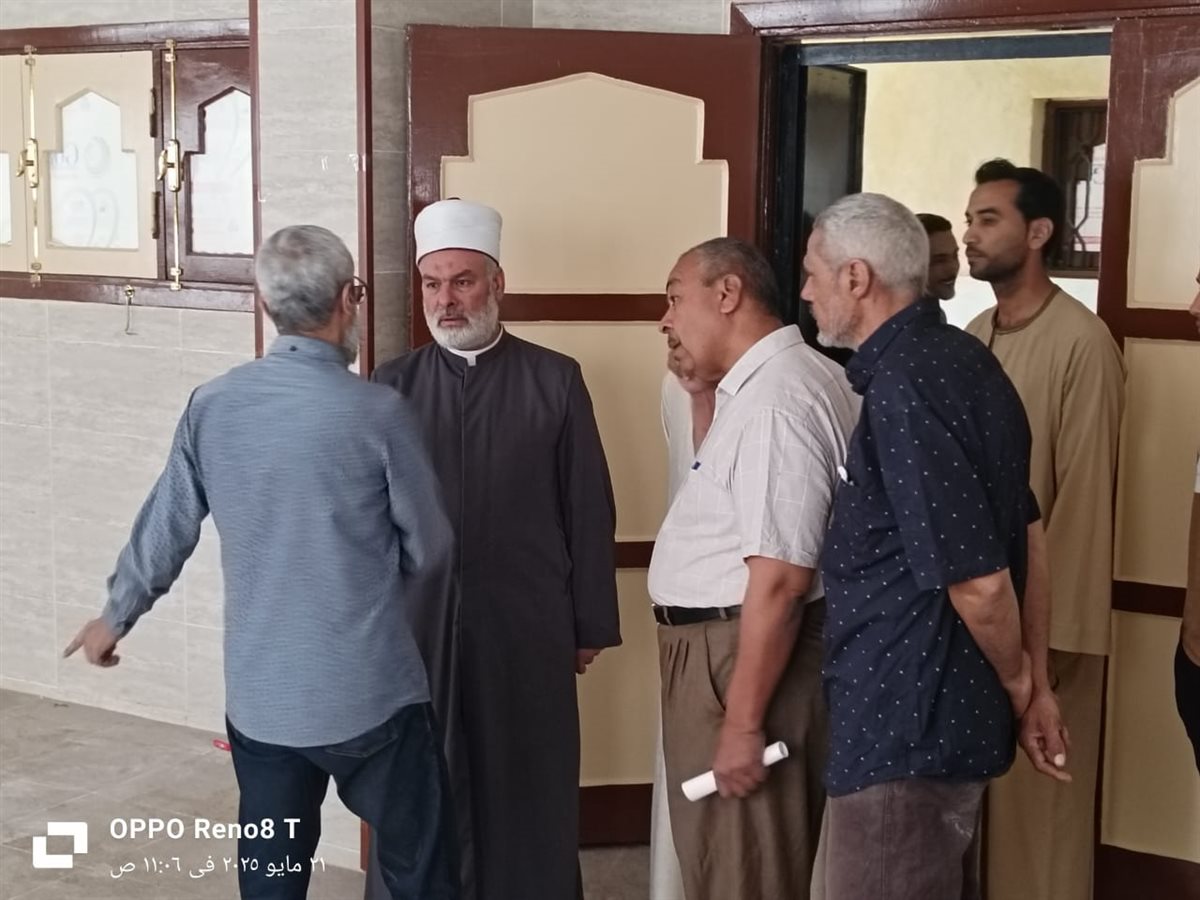  رئيس منطقة سوهاج الأزهرية يشهد استلام معهد الرقاقنة الإعدادي الثانوي| صور