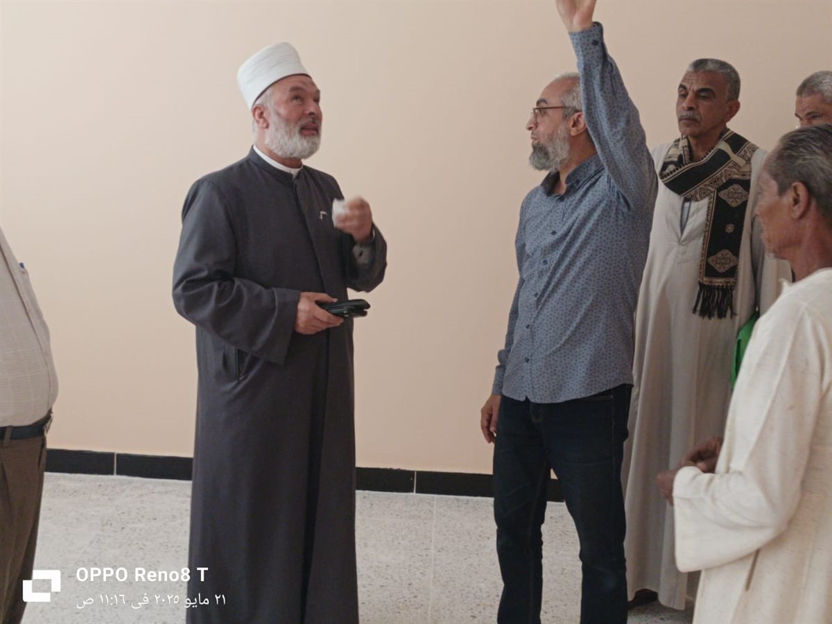  رئيس منطقة سوهاج الأزهرية يشهد استلام معهد الرقاقنة الإعدادي الثانوي| صور