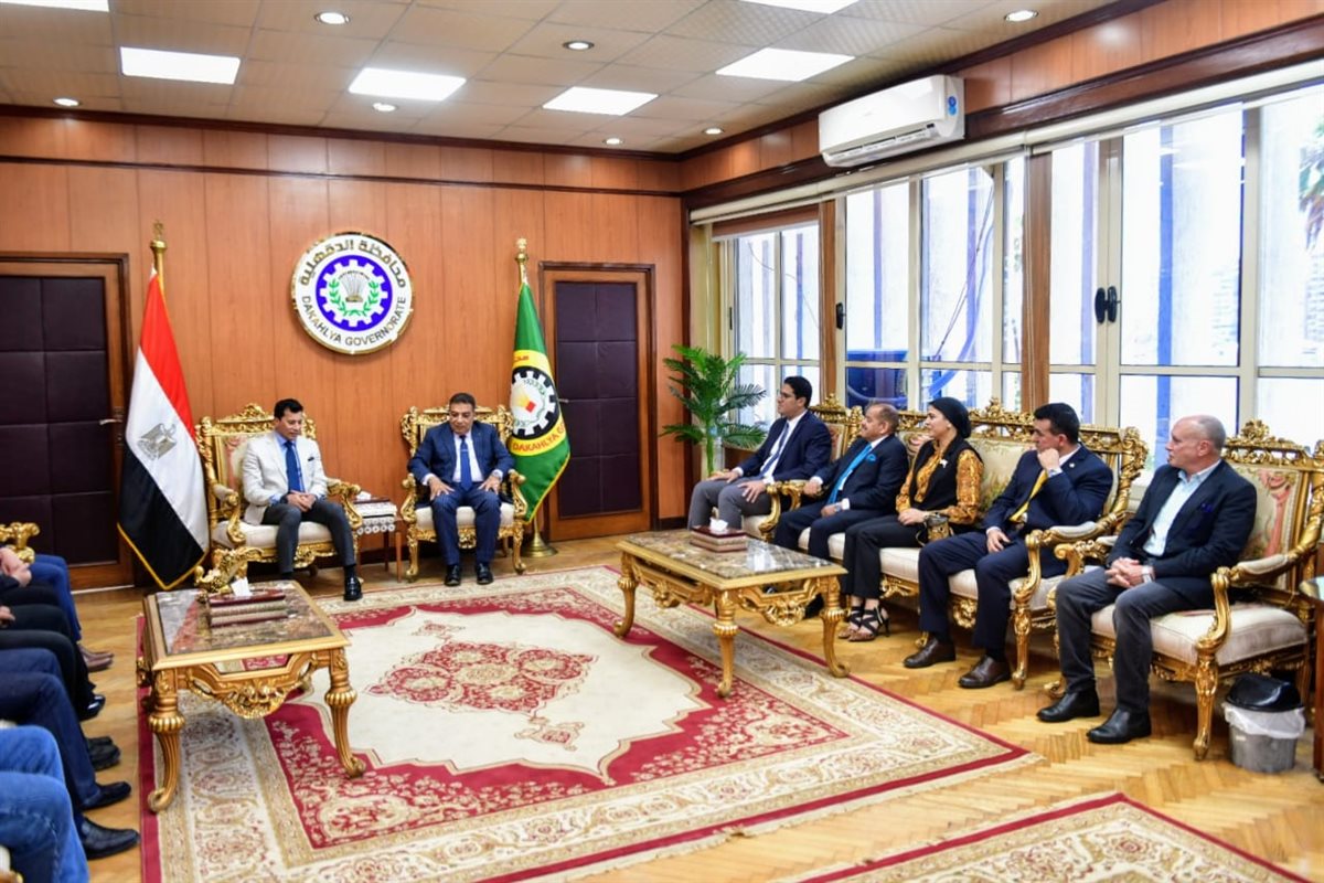  محافظ الدقهلية يستقبل وزير الشباب والرياضة