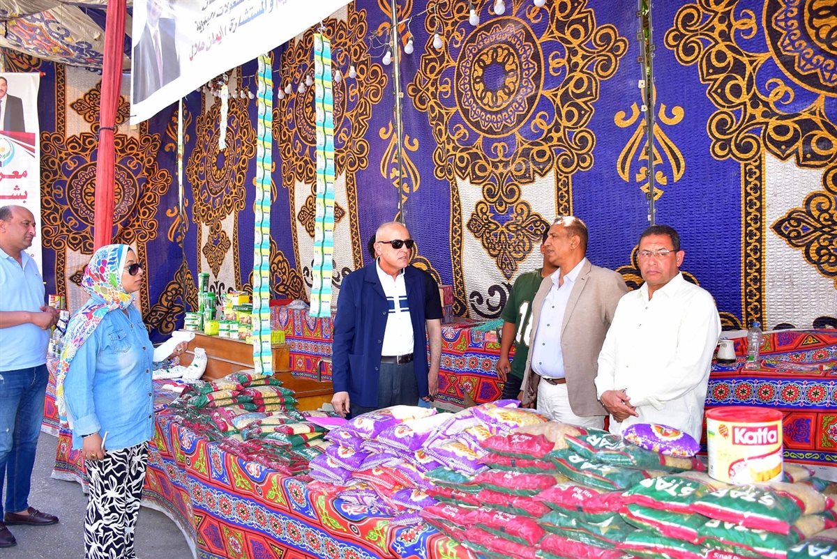 محافظ الأقصر وجولة ميدانية فى شوارع المدينة