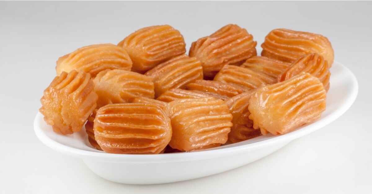 طريقة عمل بلح الشام المقرمش بالنشا