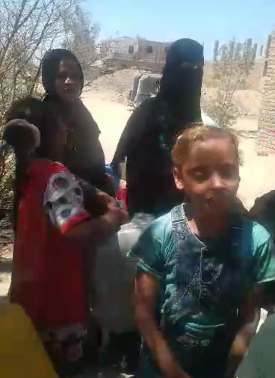 أزمة انقطاع المياه بنجع المنشية بقرية العليقات في قوص