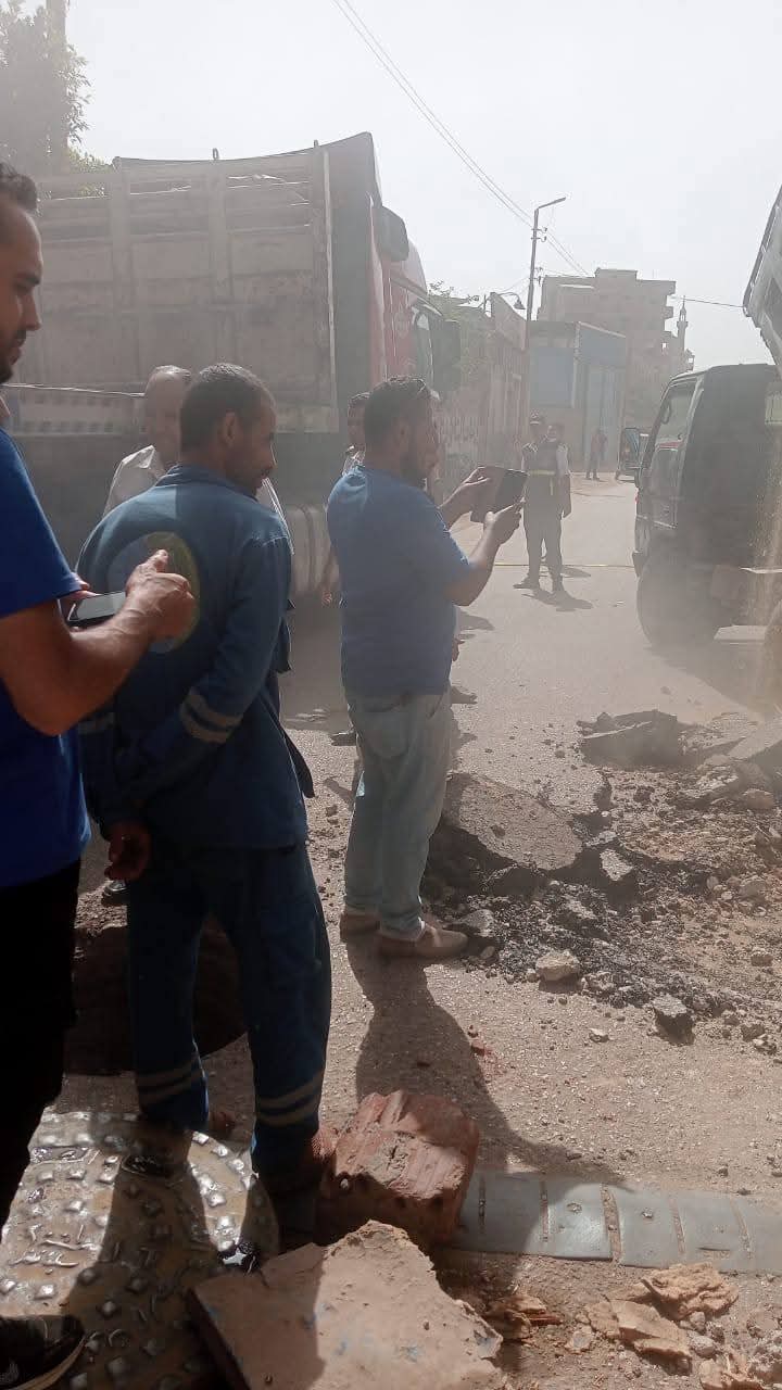 التعامل مع هبوط أرضي بالمنوفية