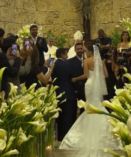 اللحظات الأولى من حفل زفاف اللبنانية ستيفاني عطالله