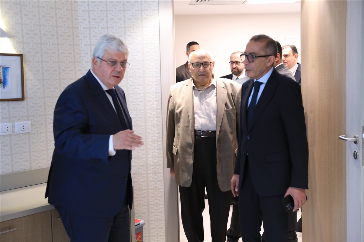 وزير التعليم العالي يتفقد مستشفى سعاد كفافي الجامعي