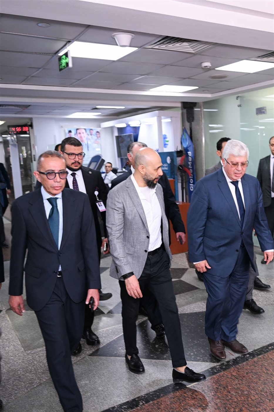 وزير التعليم العالي يتفقد مستشفى سعاد كفافي الجامعي