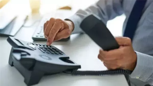 طريقة دفع فواتير التليفون أون لاين من المنزل