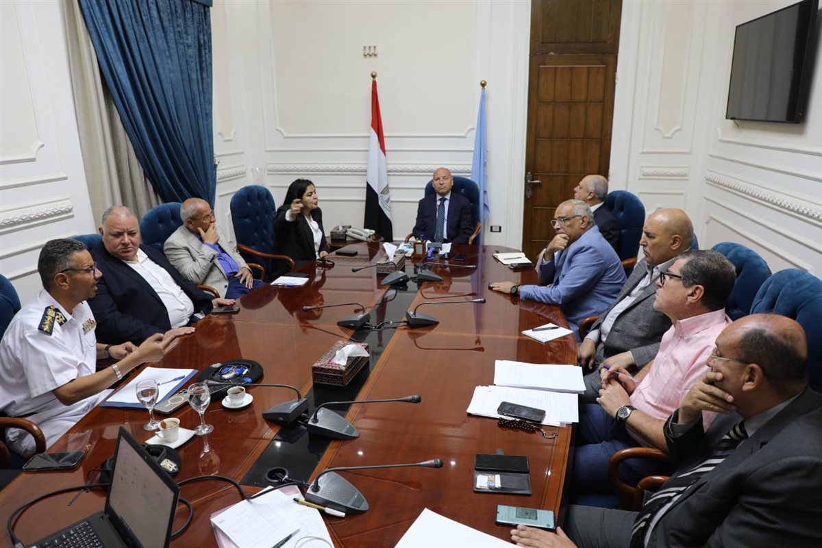 اجتماع محافظ القاهرة