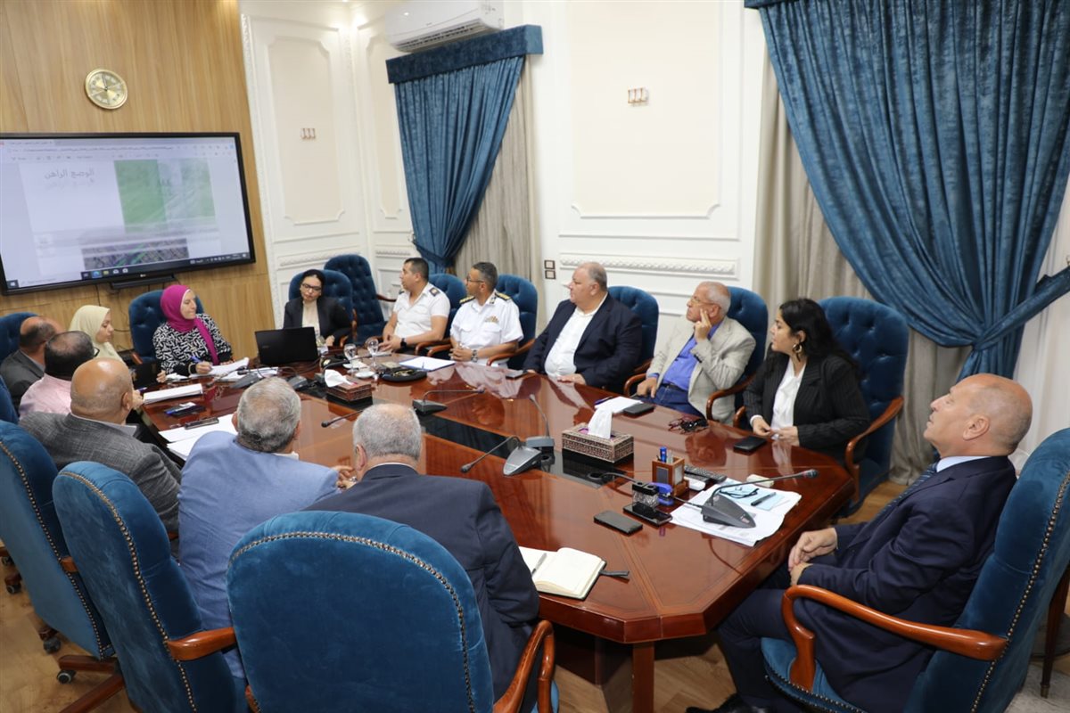 اجتماع محافظ القاهرة