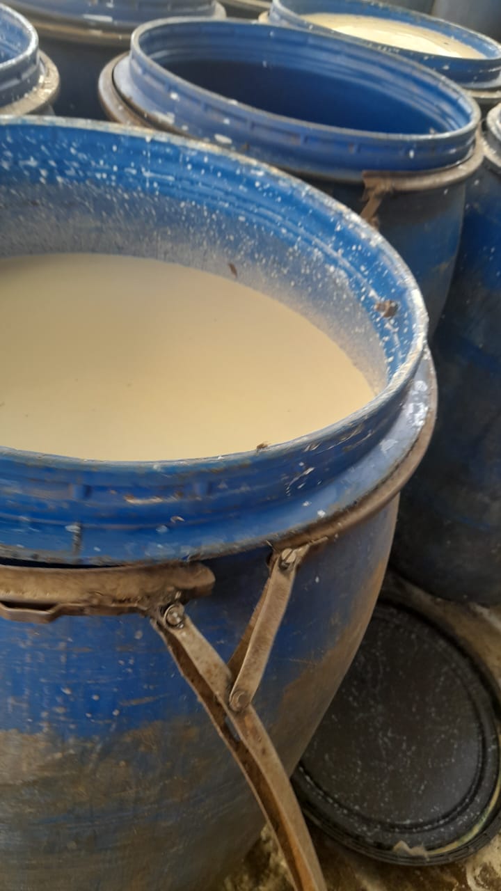 التحفظ على 900 لتر من الألبان الغير صالحة للإستهلاك الآدمي بالبحيرة