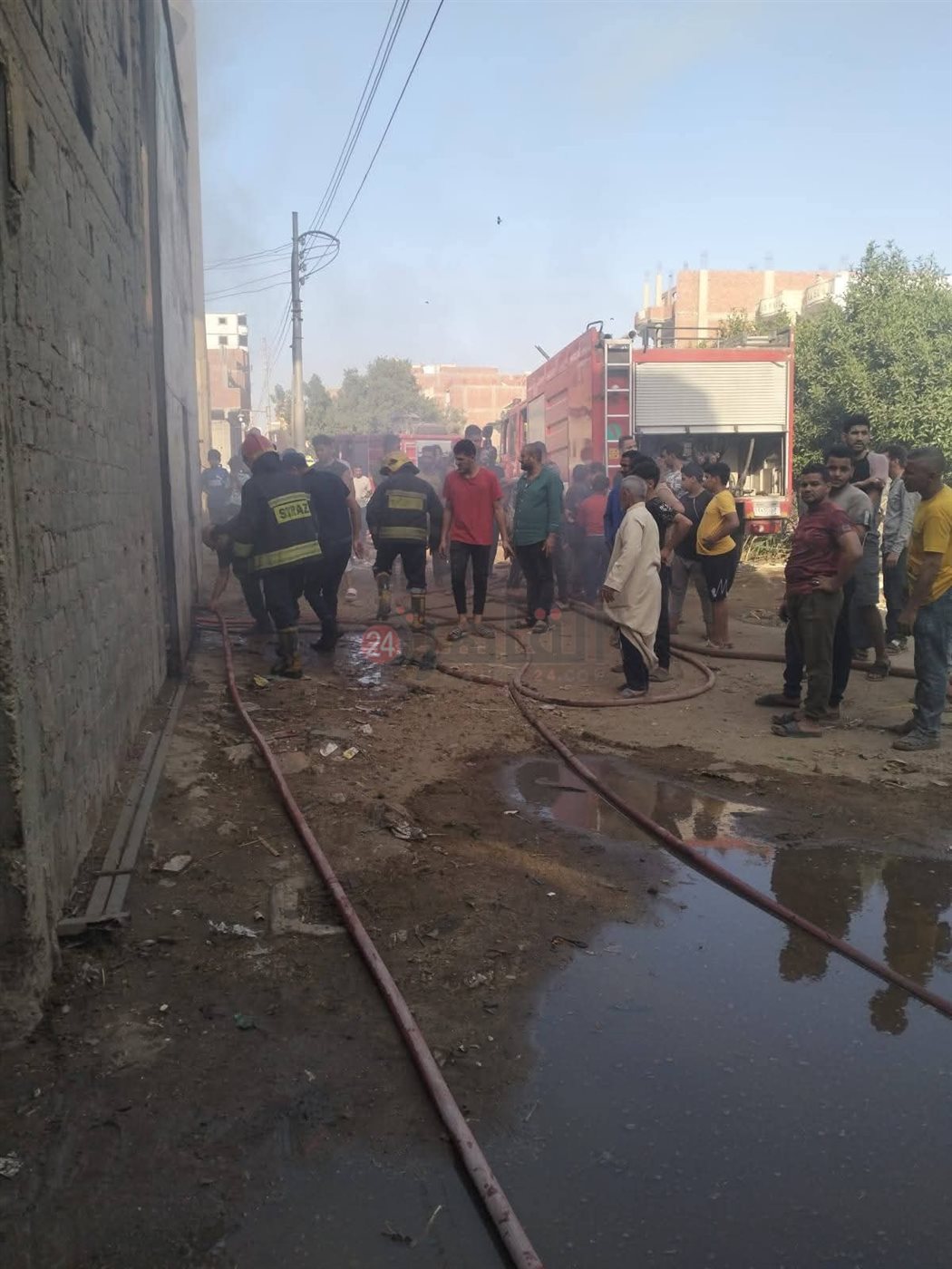 حريق هائل يلتهم مخزن فراشة