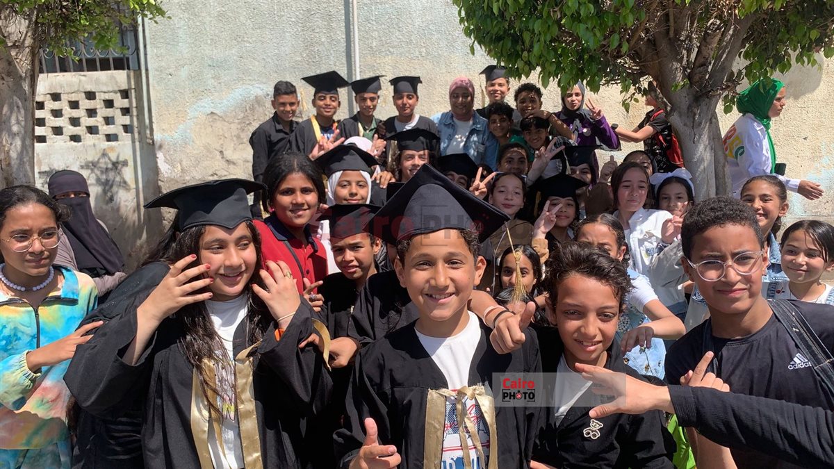 فرحة الطلاب بانتهاء الامتحانات ببورسعيد 