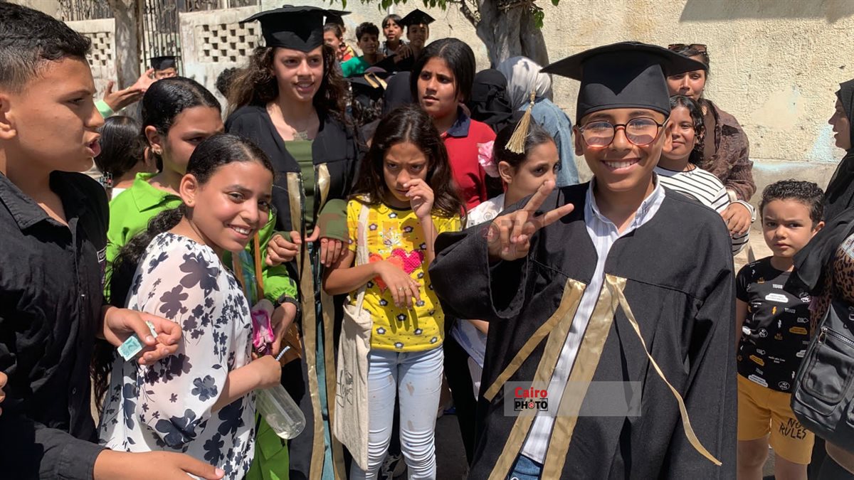 فرحة الطلاب بانتهاء الامتحانات ببورسعيد 