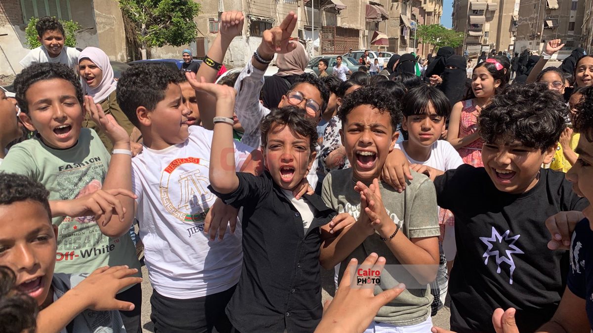 فرحة الطلاب بانتهاء الامتحانات ببورسعيد 