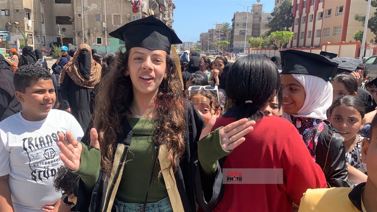 فرحة الطلاب بانتهاء الامتحانات ببورسعيد 