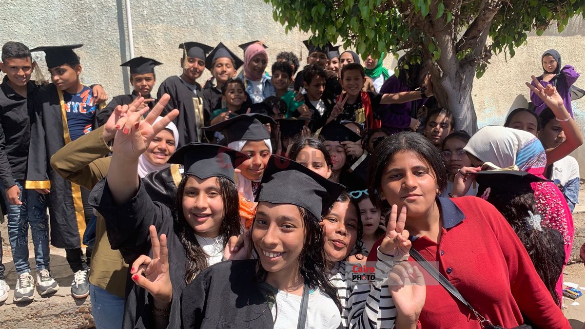 فرحة الطلاب بانتهاء الامتحانات ببورسعيد 