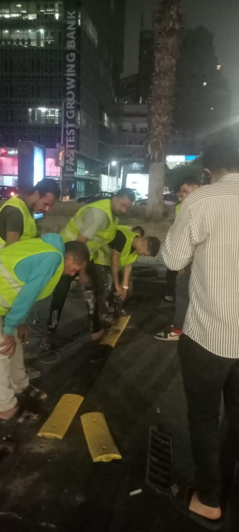 مطبّات تهدئة بعدد من النقاط بشارع جامعة الدول العربية&nbsp;