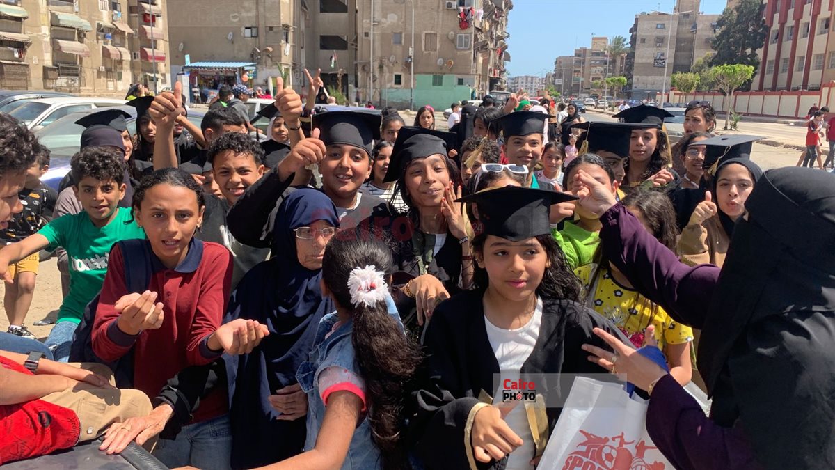 فرحة الطلاب بانتهاء الامتحانات ببورسعيد 