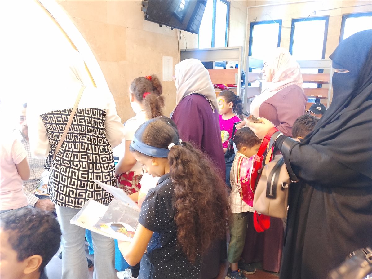 إقبال على معرض الكتاب بالدقهلية 