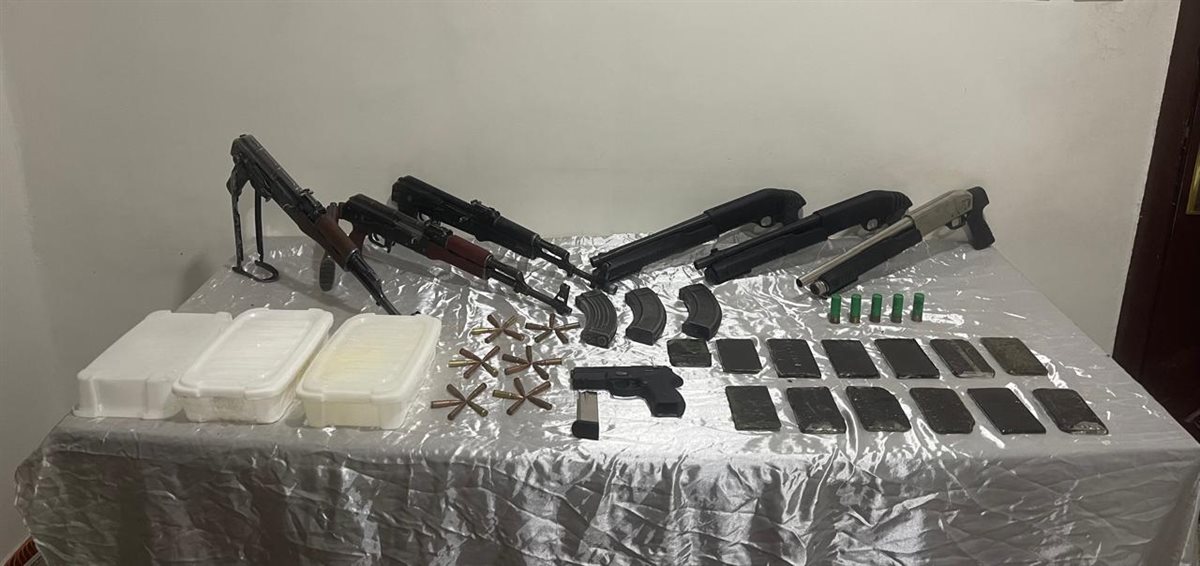 <strong>مصرع 3 عناصر شديدة الخطورة بقنا</strong>