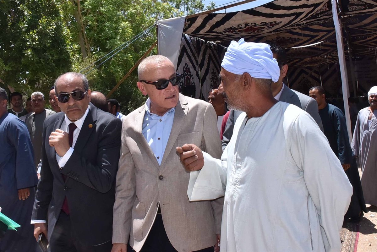 جولة ميدانية لمحافظ الأقصر بأرمنت