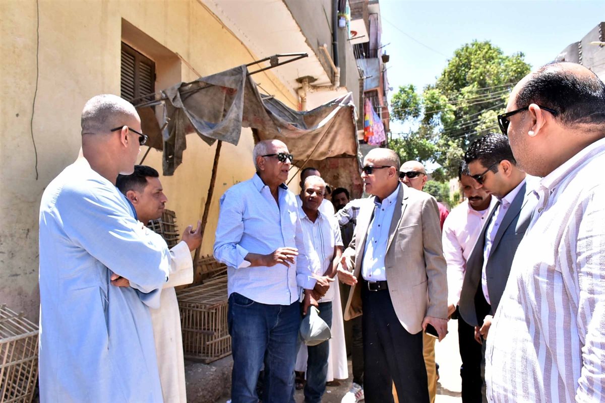 جولة ميدانية لمحافظ الأقصر بأرمنت