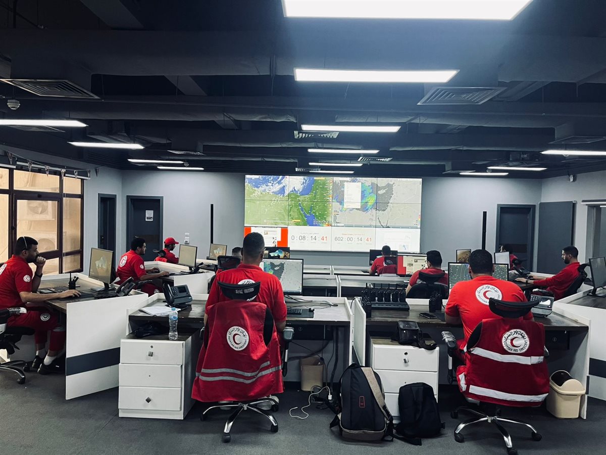 الهلال الأحمر يرصد أماكن التضرر من السيول بالإسكندرية.. ويتابع فرق الاستجابة |صور