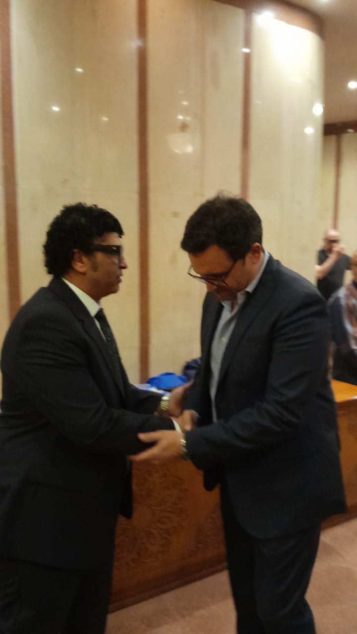 وزير الثقافة في عزاء علاء عبد السلام