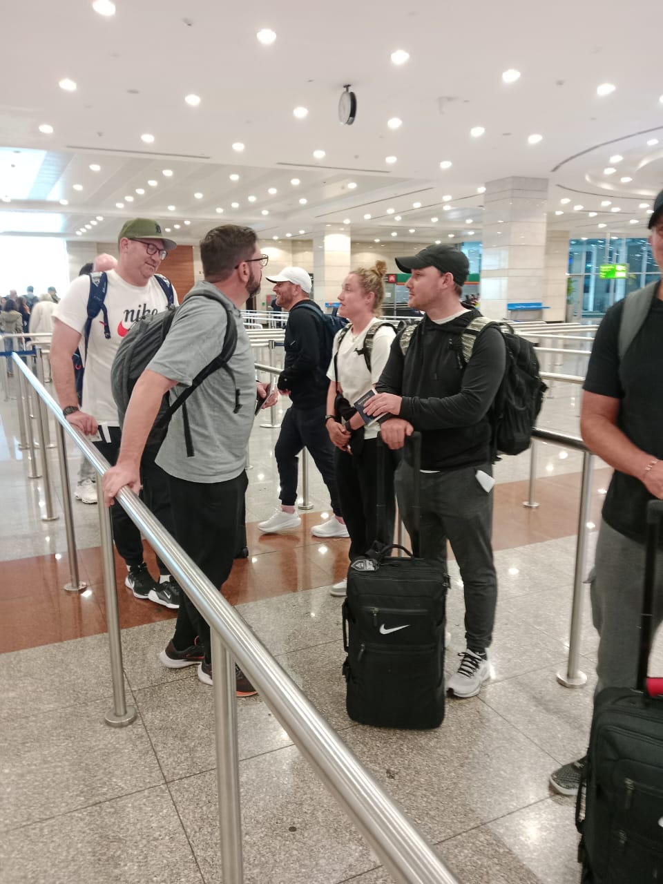 منتخب أمريكا يصل إلى مصر للمشاركة في بطولة خوفو الدولية