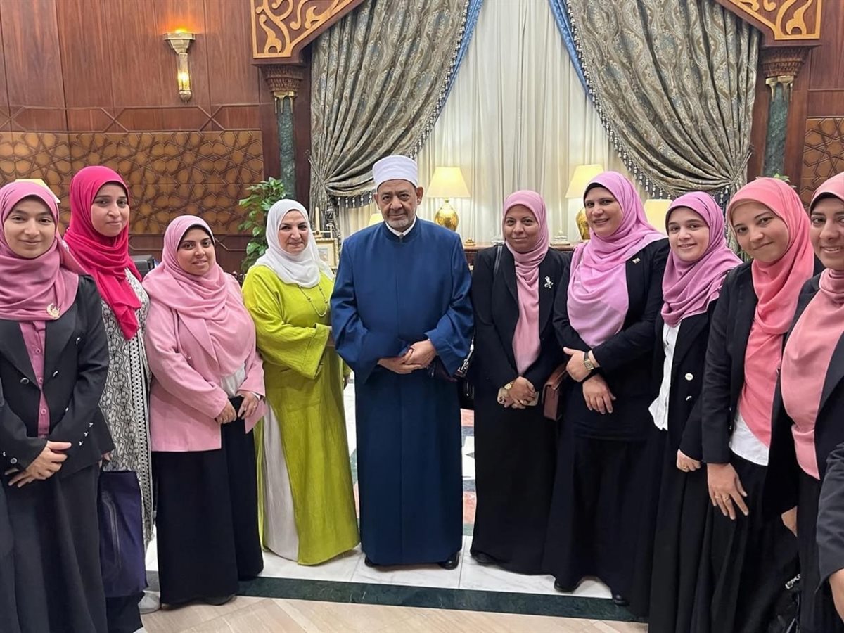  الإمام الأكبر يلتقي بوعاظ وواعظات الأزهر 