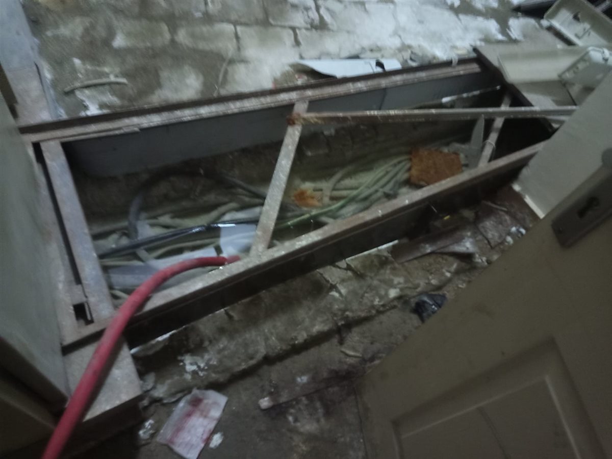 الإهمال في القصر