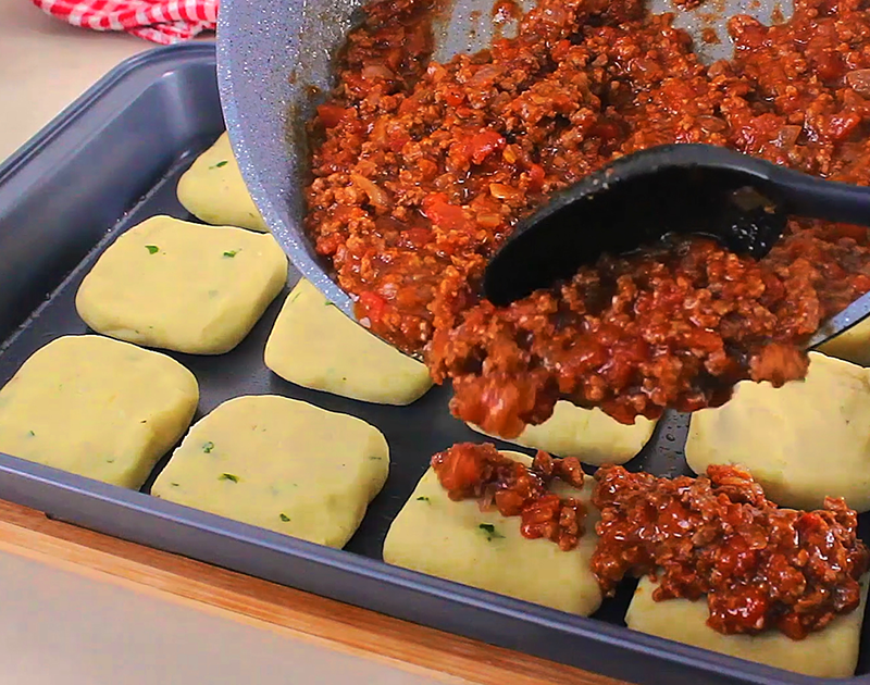 مقادير عمل بطاطس باللحمة المفرومة