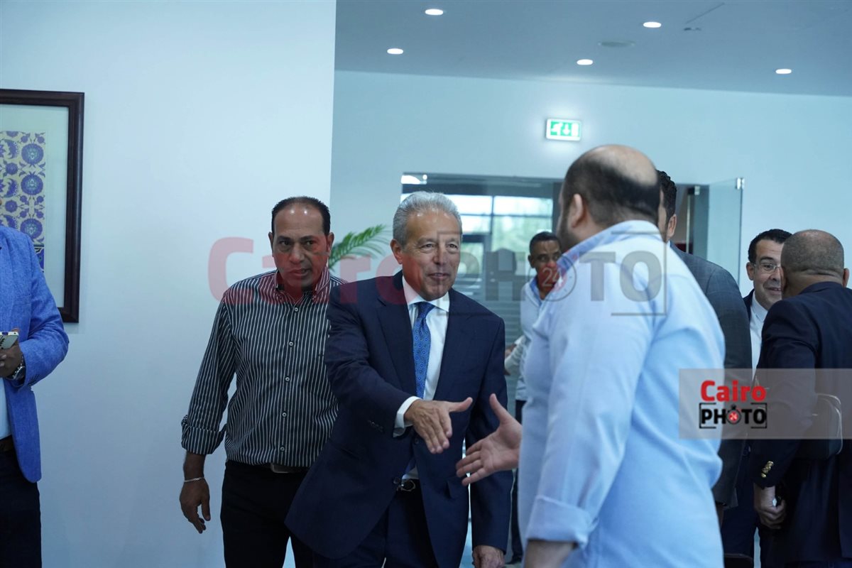 وصول ممثلو الأندية لاجتماع اتحاد الكرة