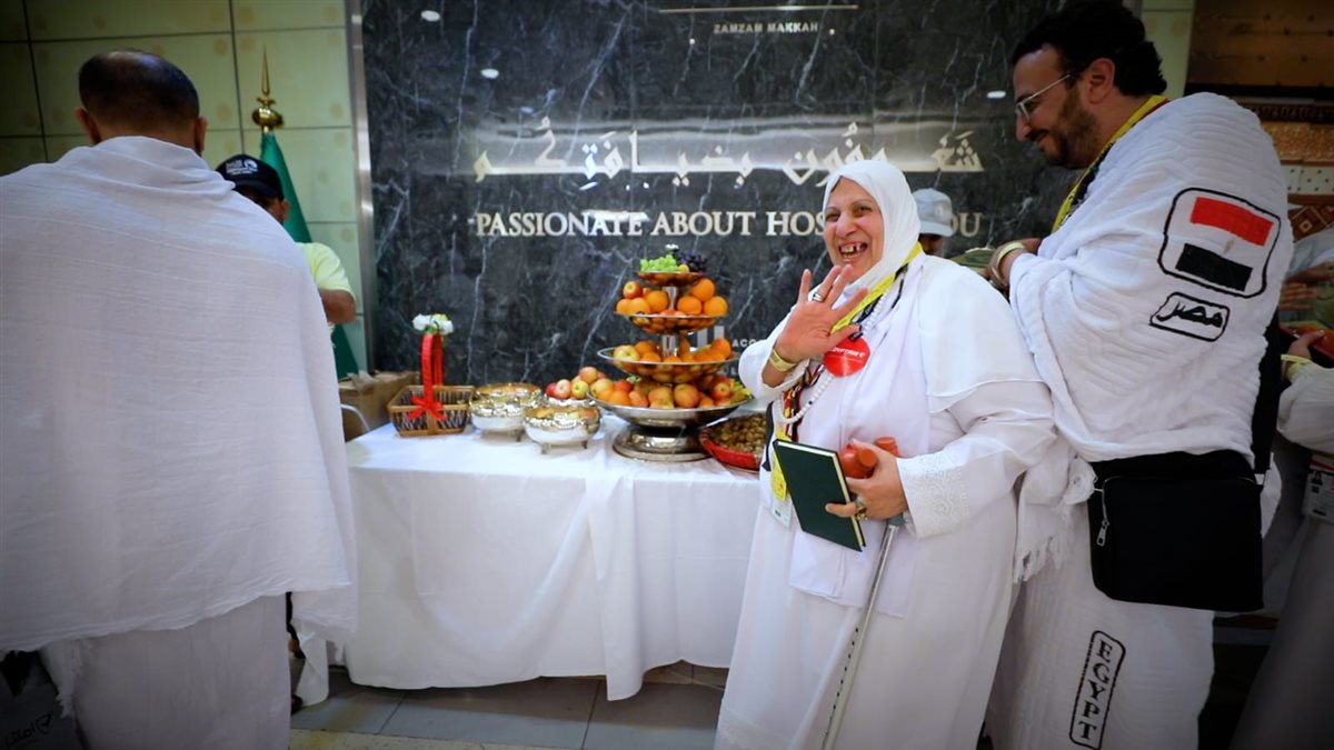 بعثة أسر شهداء الشرطة تغادر مطار القاهرة متوجهة إلى الأراضى المقدسة لأداء فريضة الحج<br> 