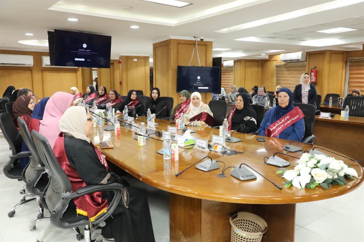 محافظ الجيزة يكرم عددًا من الأمهات المثاليات: كل أم تمثل صورة مضيئة للكفاح والتضحية