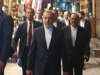 وزير خارجية إيران في خان الخليلي والحسين 