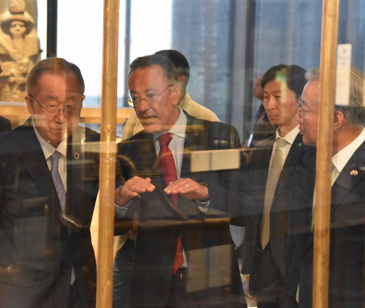 الأمين العام الأسبق لمنظمة الأمم المتحدة في قاعة الملكة حتب حرس 