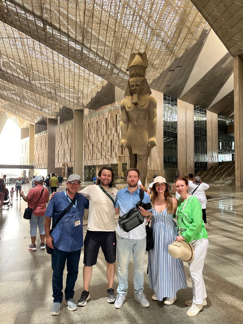 الوفد في المتحف المصري الكبير 